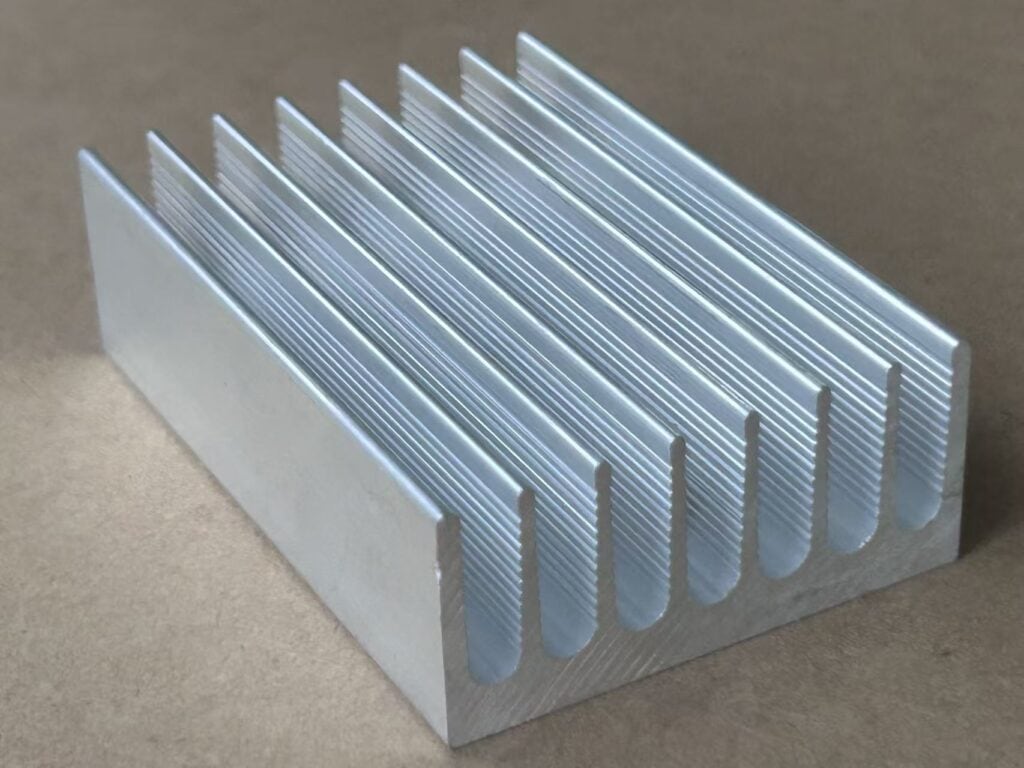 A Passive Extruded Heat Sink