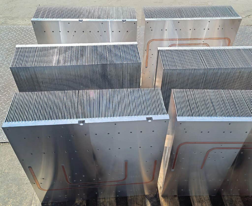 Aluminum Bonded Fin Heat Sinks with Embedded Copper Heat Tubes