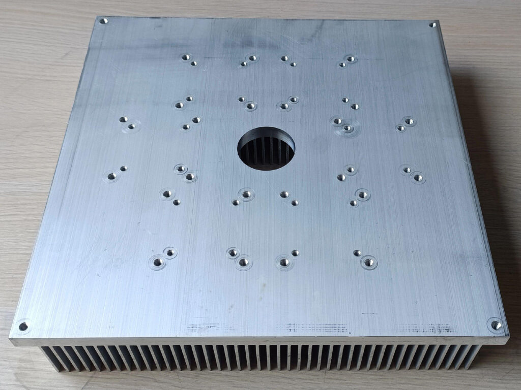 CNC machined aluminum heat sink for telecom equipment