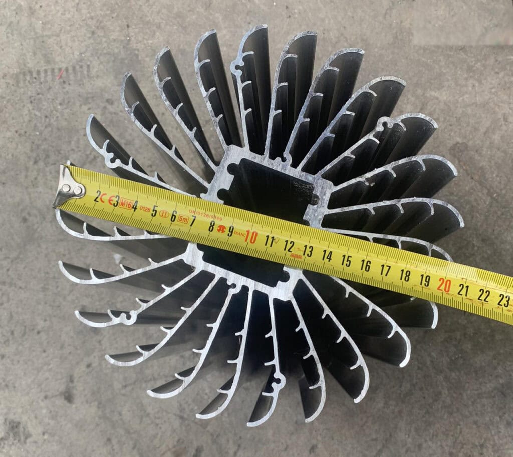 Round Aluminum Extruded Heat Sink with Radial Fins